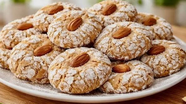 دیزاین و طراحی ماکارون با پتی بور و بادام